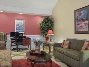 Baymont By Wyndham Motel